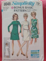 8049 SIMPLICITY 1968 BONUS BASIC DRESS PATTERN SLEEVES OR NOT 12 or 14 or 16  MISS PETITE CHOICE